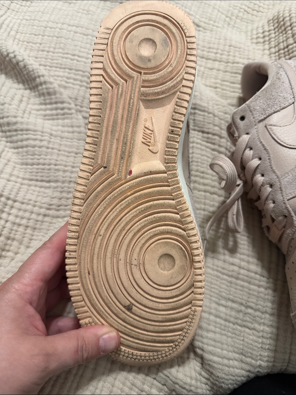Nike Women’s Low-Top Sneakers in Blush Pink - Picture 3 of 4